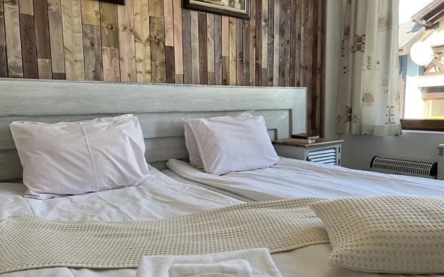 Room in Apartment - Granat Maisonette - Next to Gondola Lift, Ideal for 4 Guests