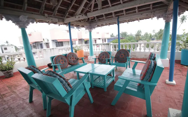 Holi-Wood Guesthouse