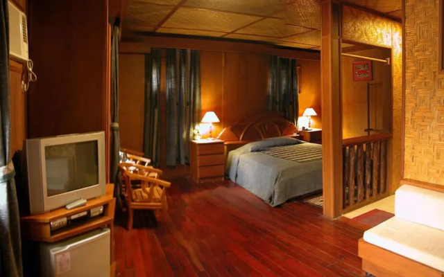Sunny Paradise Resort