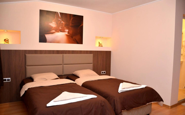 Стаи за Гости Тони и Крис