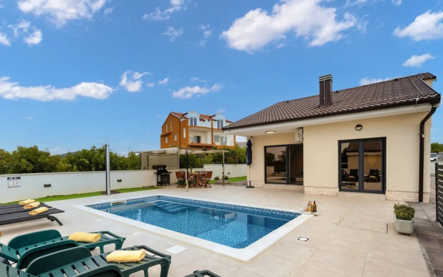 Villa Shaula 2