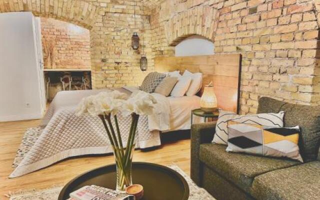Tomy Old Town Apartments