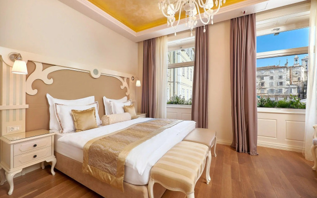 Piazza Heritage Hotel