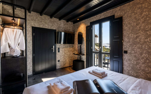 She Mykonos Boutique Hotel