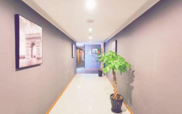 Shankee Hotel (Danyang Railway Station Glasses City)