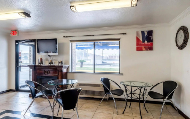 Motel 6 San Antonio, Tx - Frost Bank Center