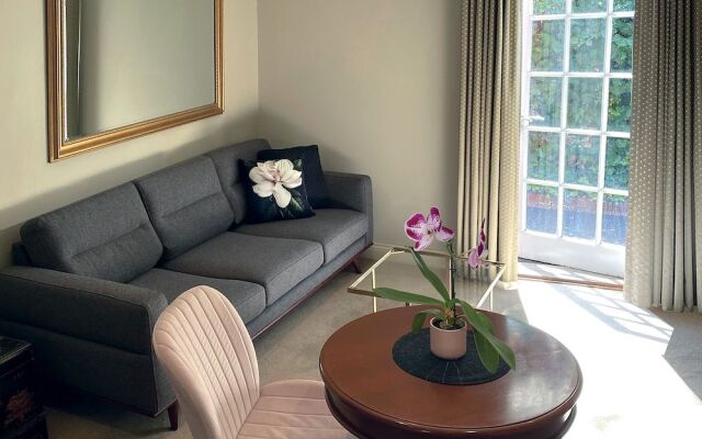 The Empyre Boutique Hotel