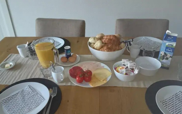 Bed & Breakfast 108