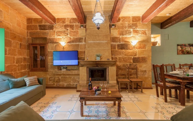 Gozitan Farmhouse with Pool - PP 3