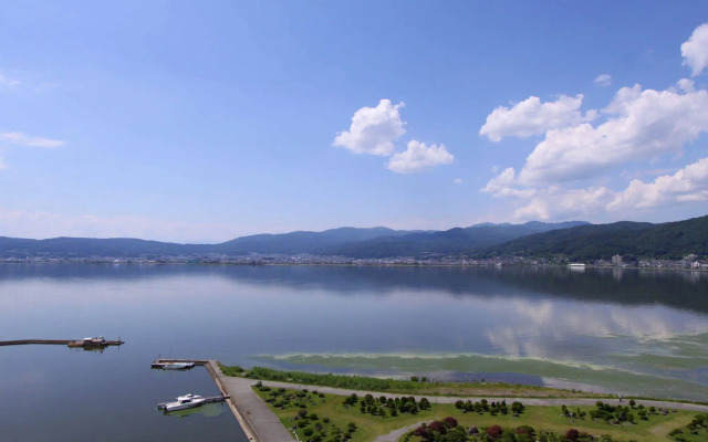 Suwa Lake Side Hotel