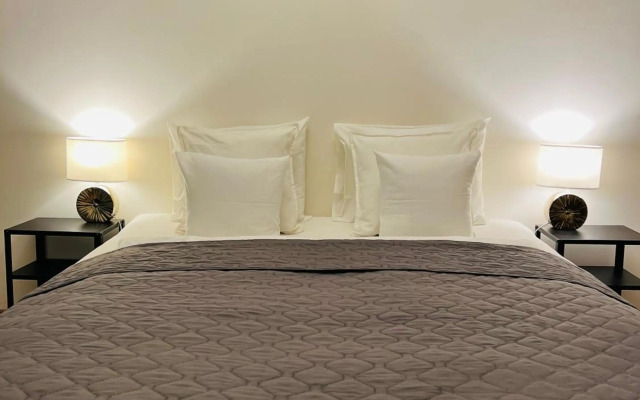 Maria Apartments - Free Parking