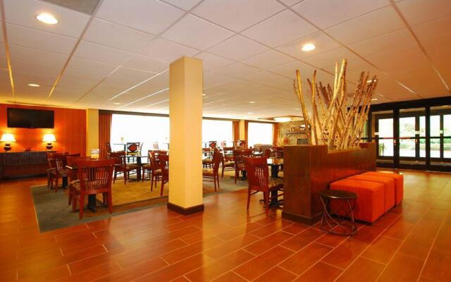 Holiday Inn Express Forsyth by IHG