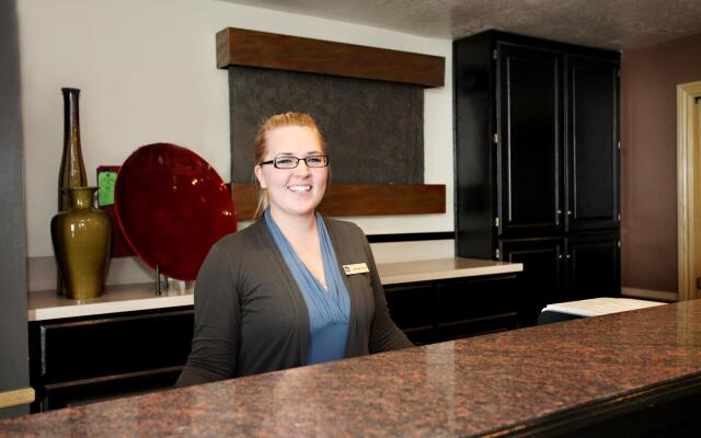 Best Western Plus Cottontree Inn