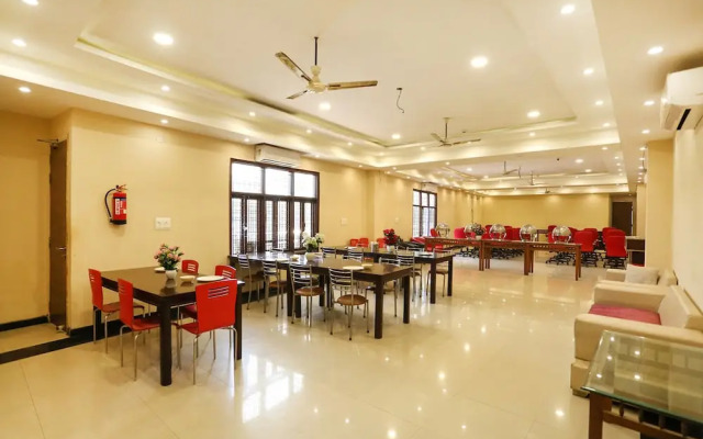 FabHotel GK Residency
