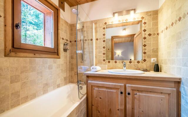 Olea - Chalet With Jacuzzi And Beautiful Garden