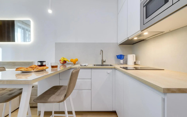 Апартаменты в небоскрёбе, центр Москвы