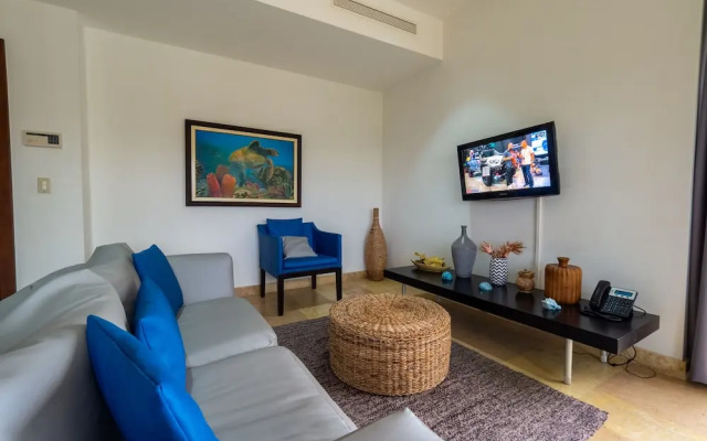 Acqua Residences
