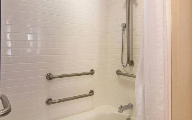 Williamsburg Lodge, Autograph Collection