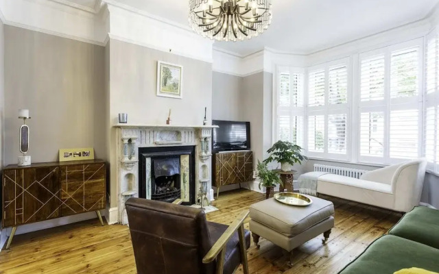 Terraced Edwardian House-poets' Corner