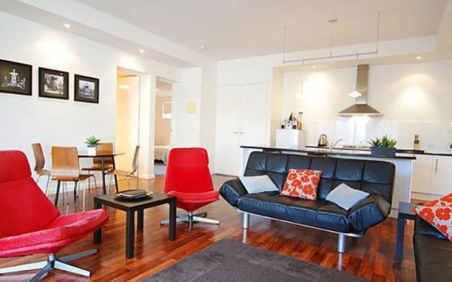 Courtyard Complex Serviced Apartments