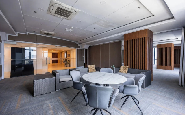 38th Park Avenue. IT Park - City View