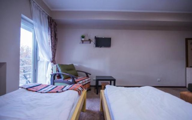 Avino Apart Hostel