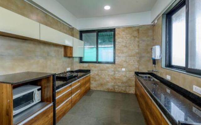 SaffronStays Falcon Hill, Lonavala - luxury villa with infinity pool near Lion's Point