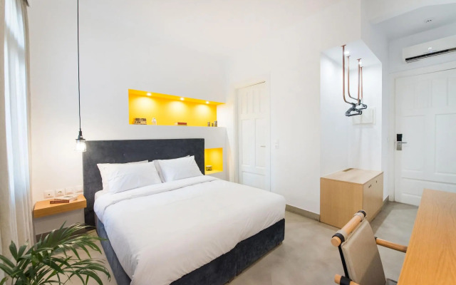MONK Monastiraki Suites