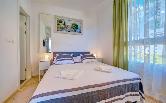 Luxury Seaside Apartment by Litto
