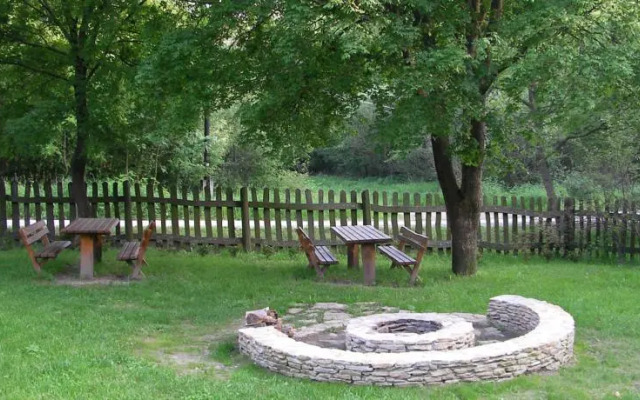 Tovik Vadaszhaz