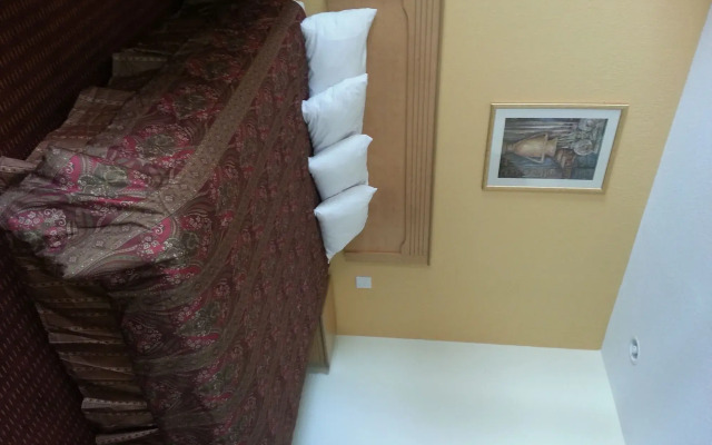 Scottish Inn & Suites