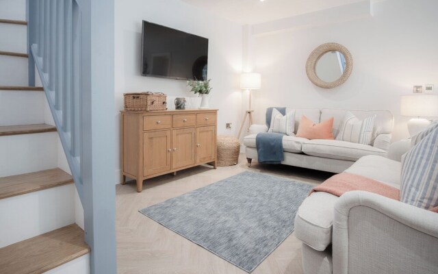 The Hideaway - 2 Bed Holiday Home - Little Haven