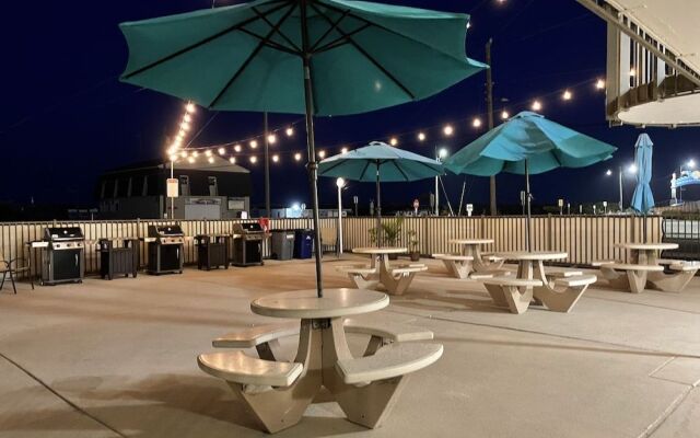 Le Boot Oceanfront Suites