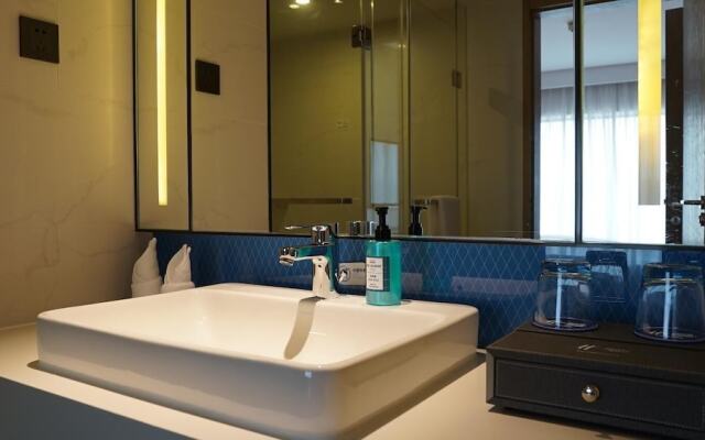 Holiday Inn Express Shenzhen Dongmen