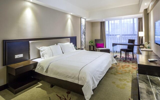 Camphor Forest Hotel