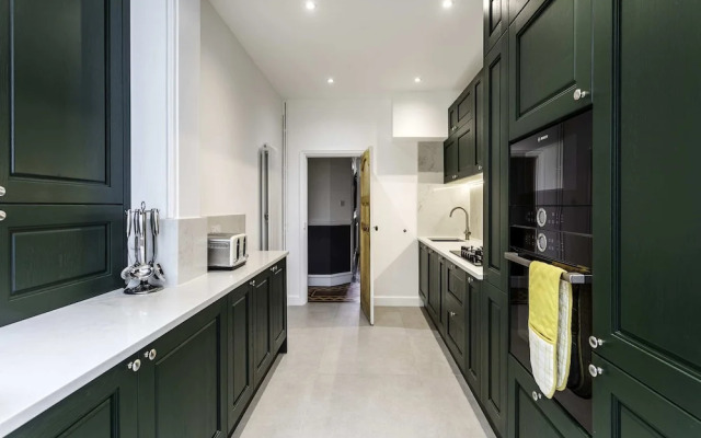 Terraced Edwardian House-poets' Corner