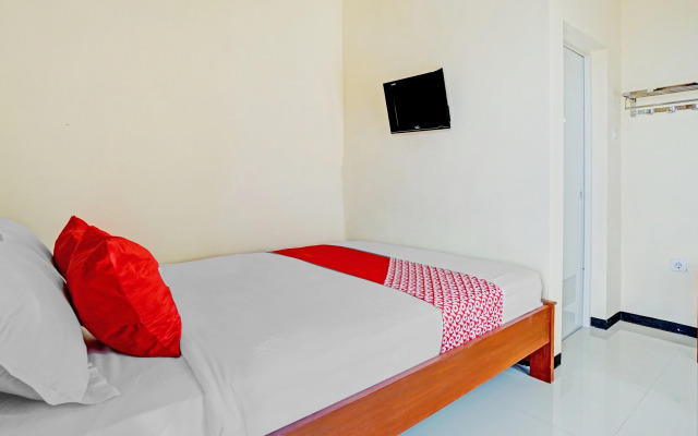 OYO Life 90472 Villa Dua Dua