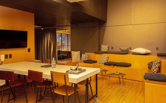 BHomy Vila Olímpia Charmoso e com varanda AL36