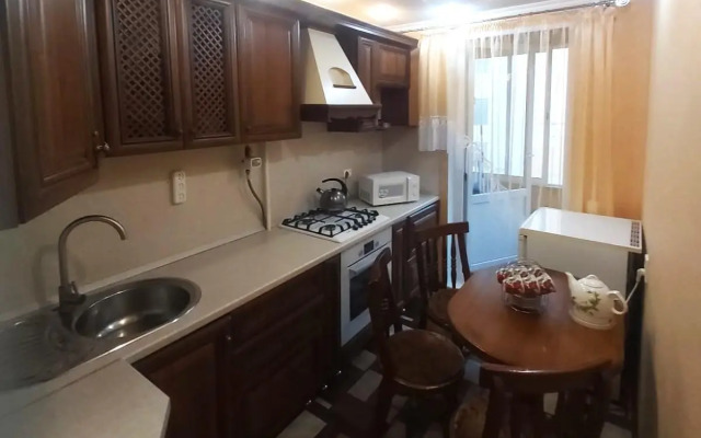 Апартаменты на улице Бызова 24