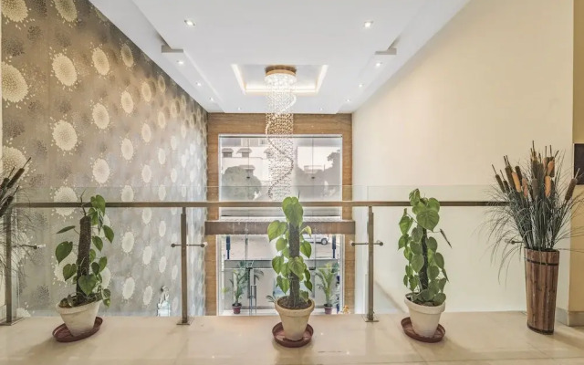 Royal Residence On MG Road