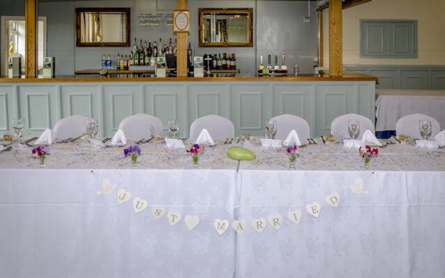 Paddocks Hotel
