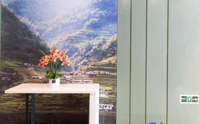 Atour Hotel Wuhan Tiandi Hankou Riverside