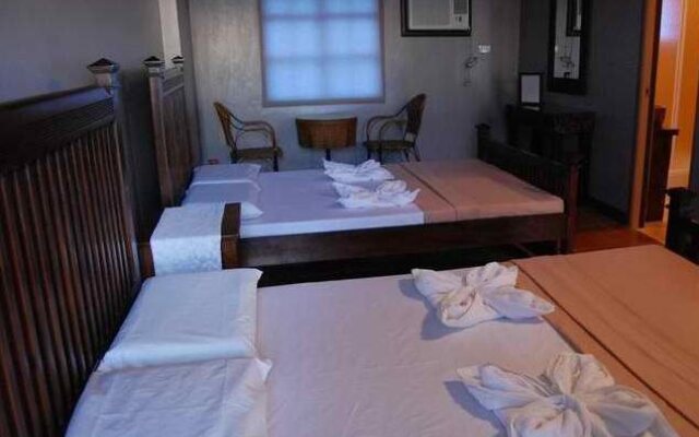 Country Inn Hotel and Restaurant