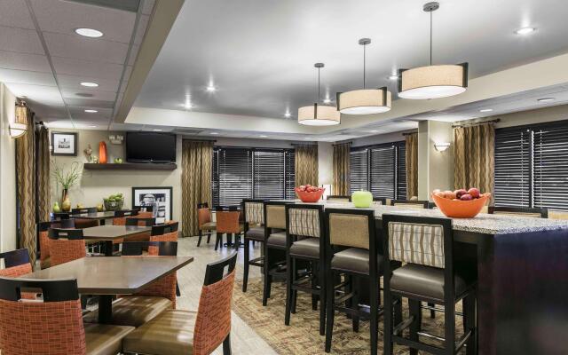 Hampton Inn Kansas City/Shawnee Mission