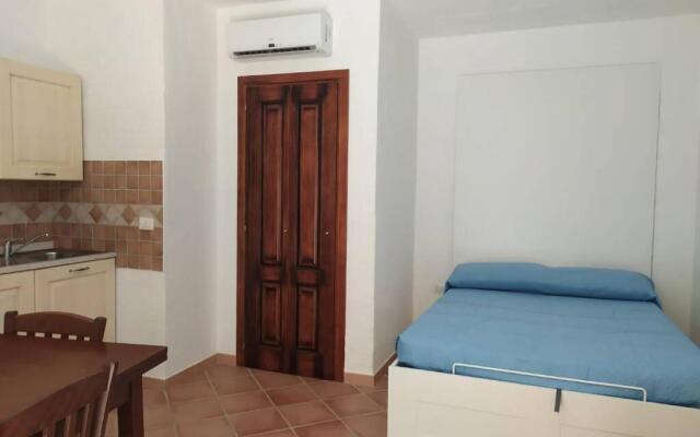 TINY HOUSE (con piscina e wi-fi)