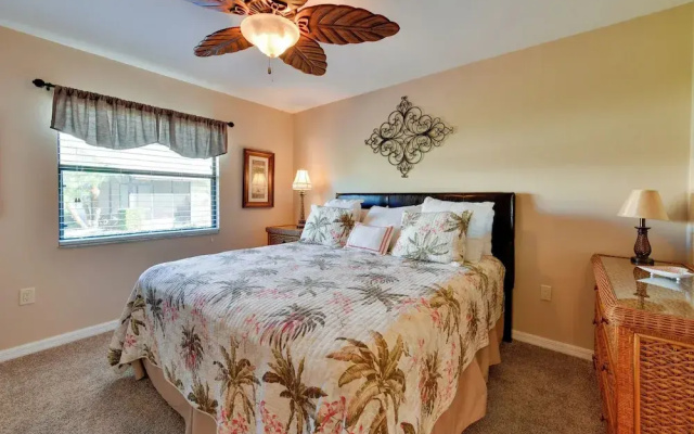 Grill, Lanai & Pool Access: Charming Sebring Villa