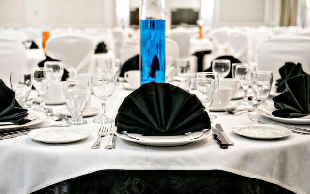 Crowne Plaza Kitchener-Waterloo by IHG