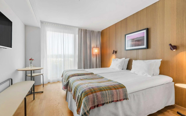 Ten Hotel