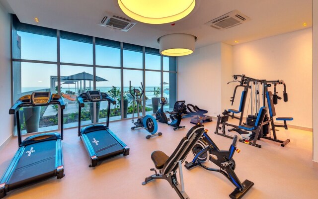 23rd Floor Luxury Apartment - sea view