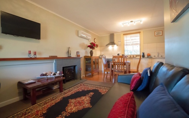 Rubys Cottage – Lobby – Penola